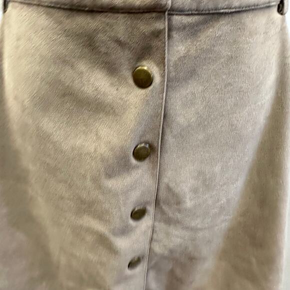 Marine Layer Rosie Faux Suede A-Line Mini Skirt in Birch Size Small - Picture 7 of 15